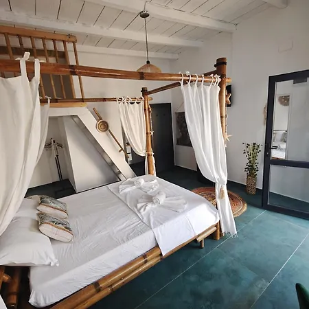 Konukevi Beach Bungalows Costinesti 4*